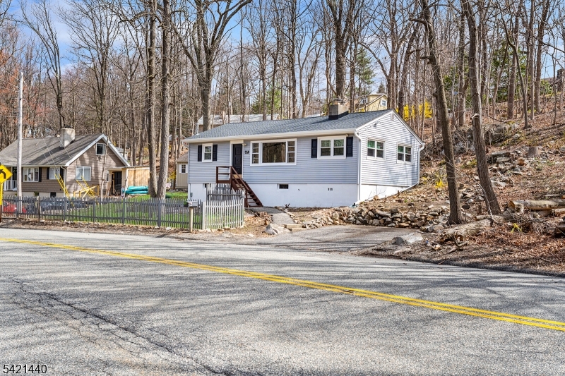 67 Breakneck Road Vernon NJ 07422
