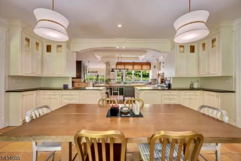 3 Laurel Lane Chester NJ 07930