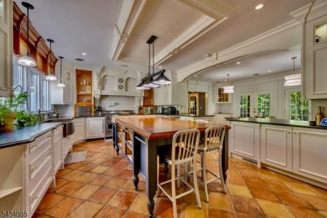 3 Laurel Lane Chester NJ 07930
