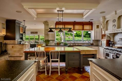 3 Laurel Lane Chester NJ 07930