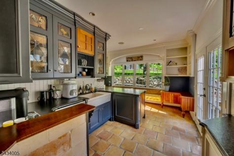3 Laurel Lane Chester NJ 07930