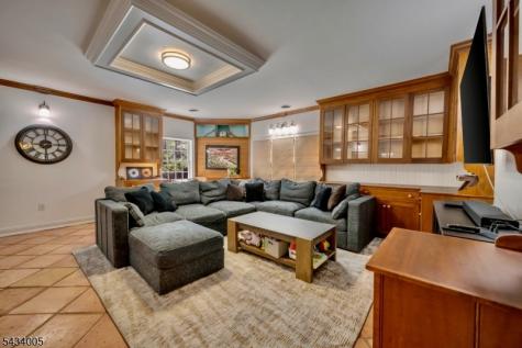 3 Laurel Lane Chester NJ 07930