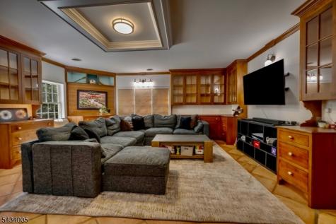 3 Laurel Lane Chester NJ 07930