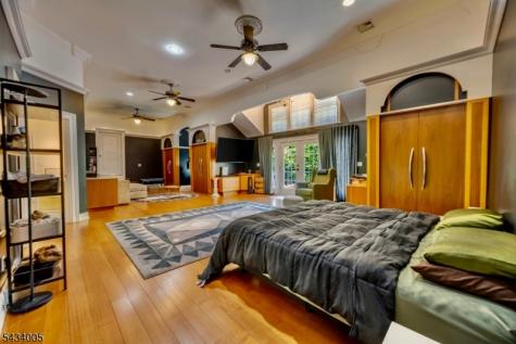 3 Laurel Lane Chester NJ 07930
