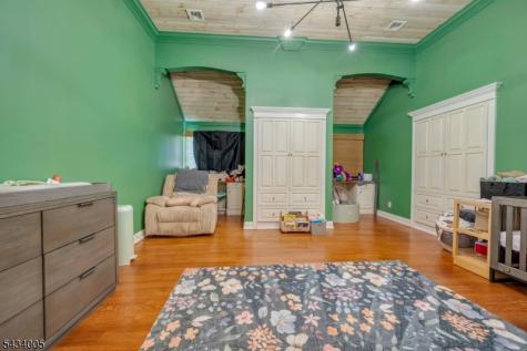 3 Laurel Lane Chester NJ 07930