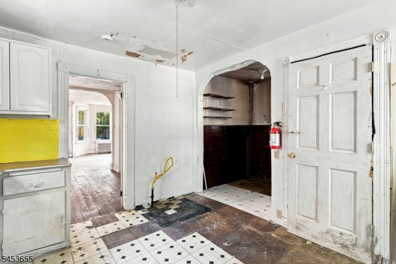 800 S 15th Street Newark NJ 07108