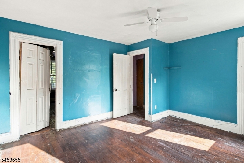 800 S 15th Street Newark NJ 07108