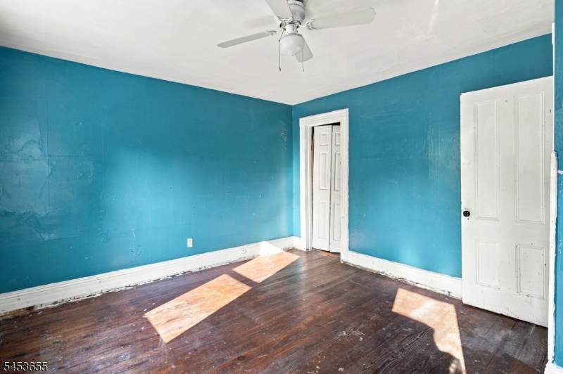 800 S 15th Street Newark NJ 07108