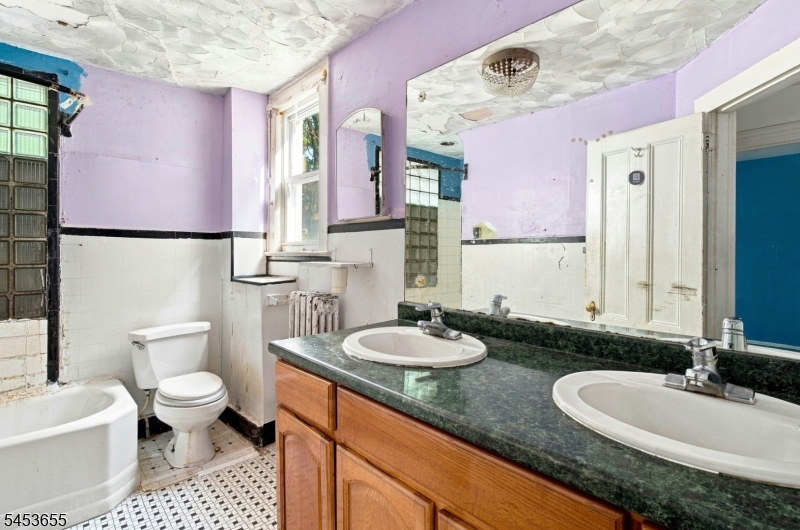 800 S 15th Street Newark NJ 07108