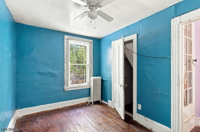 800 S 15th Street Newark NJ 07108