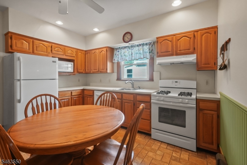 20 Wilson Avenue Totowa NJ 07512