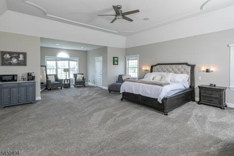 8 Kren Drive Raritan NJ 08551