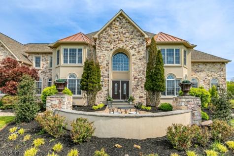 8 Kren Drive Raritan NJ 08551