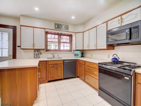 1136 Coolidge Road Elizabeth NJ 07208