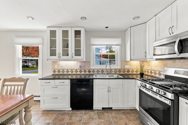 10 Deroon Avenue North Haledon NJ 07508
