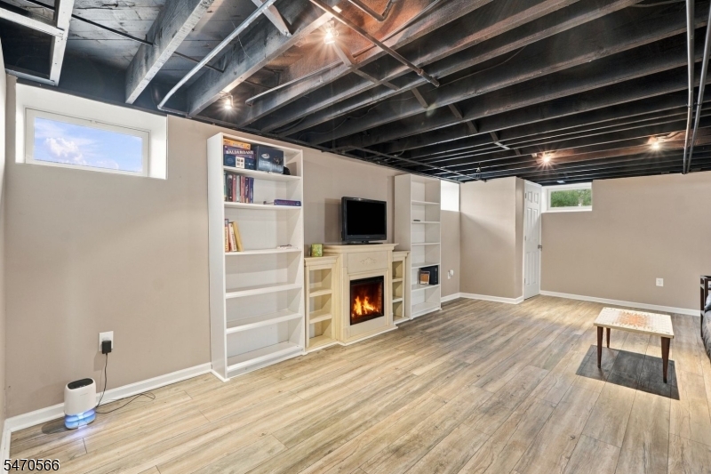10 Deroon Avenue North Haledon NJ 07508