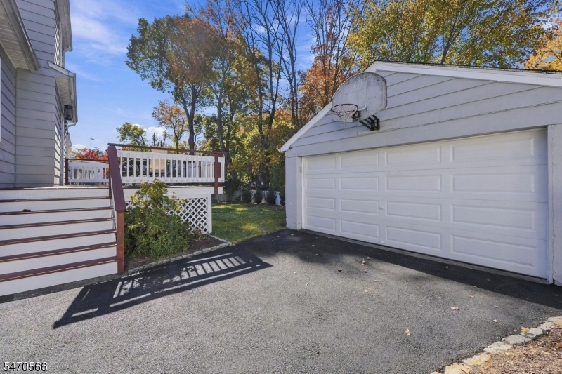 10 Deroon Avenue North Haledon NJ 07508