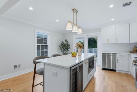 52 Pine Street Millburn NJ 07041