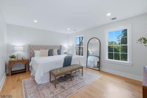 52 Pine Street Millburn NJ 07041