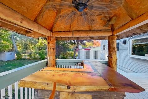 54 Mapledale Avenue Roxbury NJ 07876
