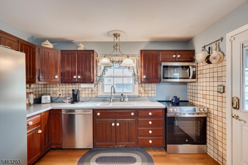 669 Old Post Road Edison NJ 08817