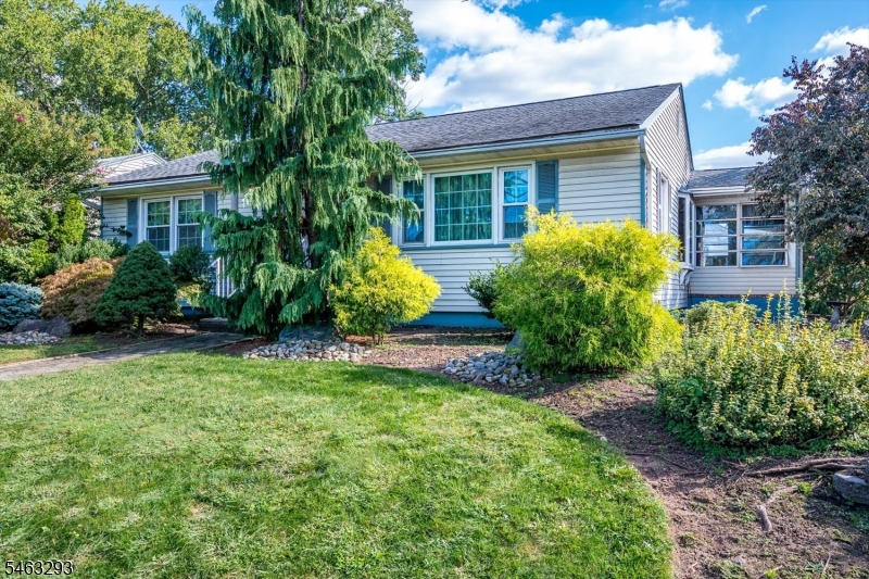669 Old Post Road Edison NJ 08817