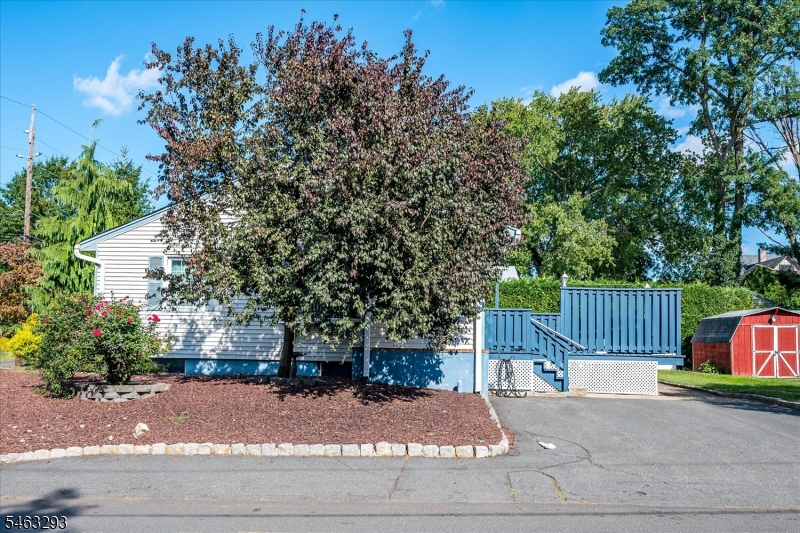 669 Old Post Road Edison NJ 08817