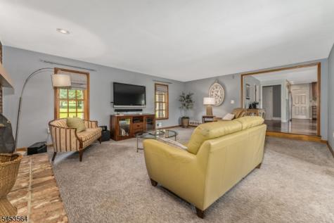 11 Willever Road Bethlehem NJ 08802