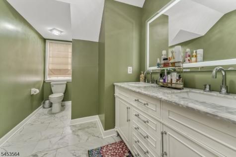 11 Willever Road Bethlehem NJ 08802