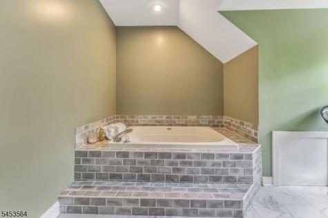 11 Willever Road Bethlehem NJ 08802