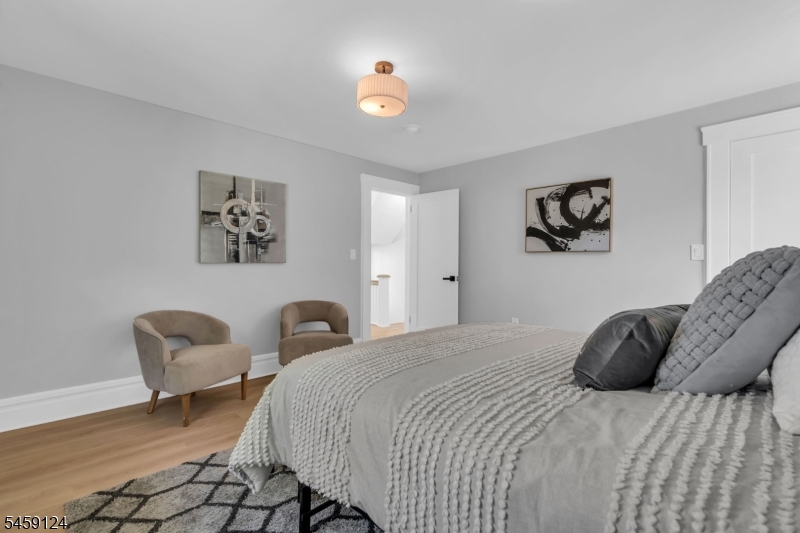 25 Laurel Avenue East Orange NJ 07017