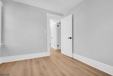25 Laurel Avenue East Orange NJ 07017