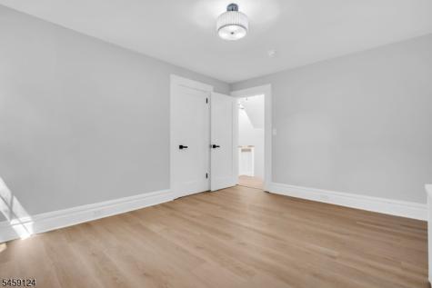25 Laurel Avenue East Orange NJ 07017