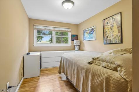 18 Holly Drive Roxbury NJ 07876