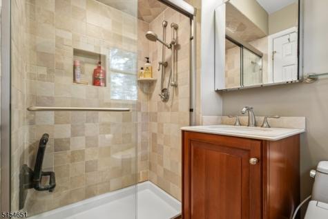 18 Holly Drive Roxbury NJ 07876