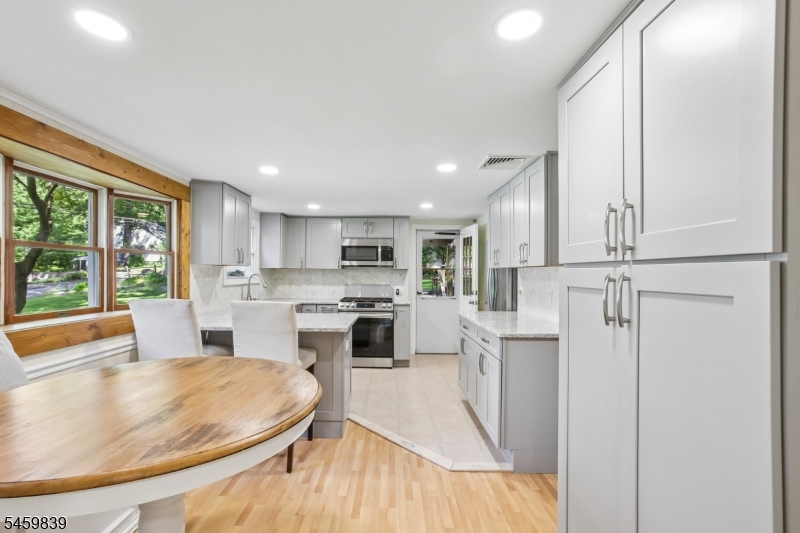 2 Whaleback Waddy Denville NJ 07834