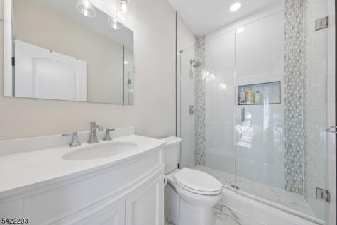 35 Lee Road Livingston NJ 07039