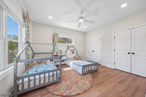 35 Lee Road Livingston NJ 07039