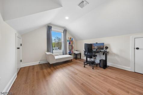 35 Lee Road Livingston NJ 07039