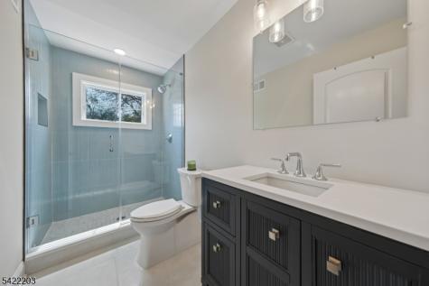 35 Lee Road Livingston NJ 07039