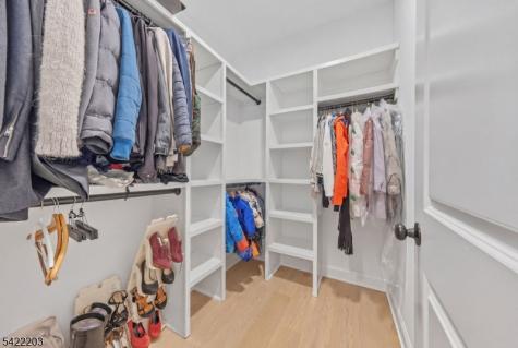 35 Lee Road Livingston NJ 07039
