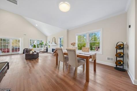35 Lee Road Livingston NJ 07039