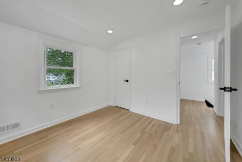12 Lerome Place Teaneck NJ 07666