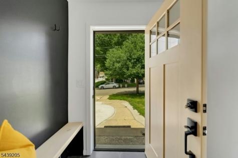 12 Lerome Place Teaneck NJ 07666