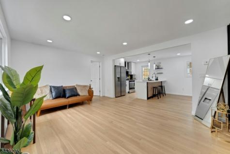 12 Lerome Place Teaneck NJ 07666