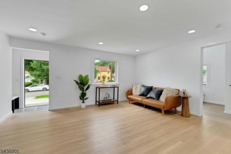 12 Lerome Place Teaneck NJ 07666