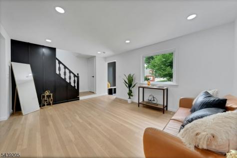 12 Lerome Place Teaneck NJ 07666