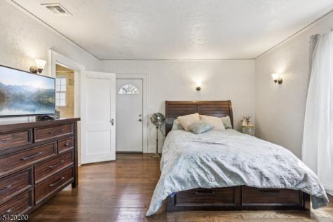 16 Jones Place West Orange NJ 07052