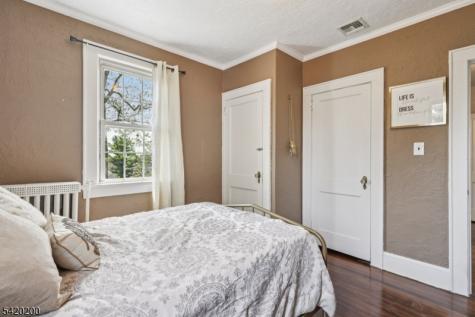16 Jones Place West Orange NJ 07052