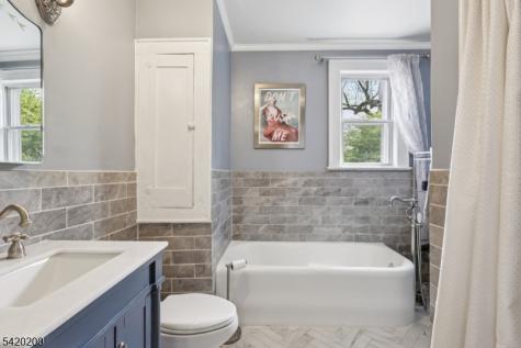 16 Jones Place West Orange NJ 07052
